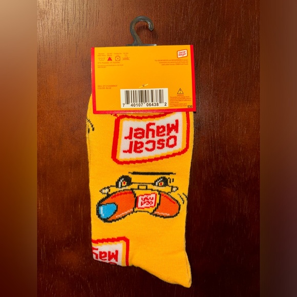 OSCAR MAYER NOVELTY CREW SOCKS NWT MEN’S SHOE SIZE 6-12 - Picture 2 of 2